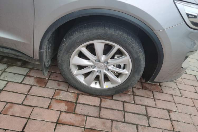 Used Geely Auto Jiajie 2019 1.8TD Automatic Enjoyment Model Right Front Wheel Hub