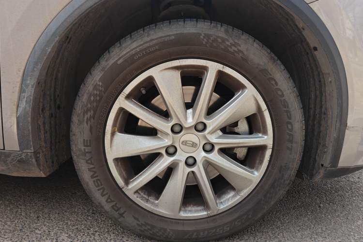 Used Geely Auto Jiajie 2019 1.8TD Automatic Enjoyment Model Right Front Wheel Hub