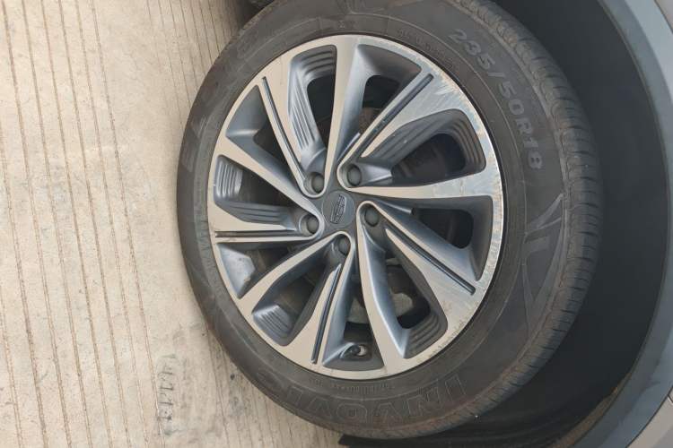 Used Geely Auto Jiajie 2019 1.5TD MHEV DCT Deluxe Edition Right Front Wheel Hub