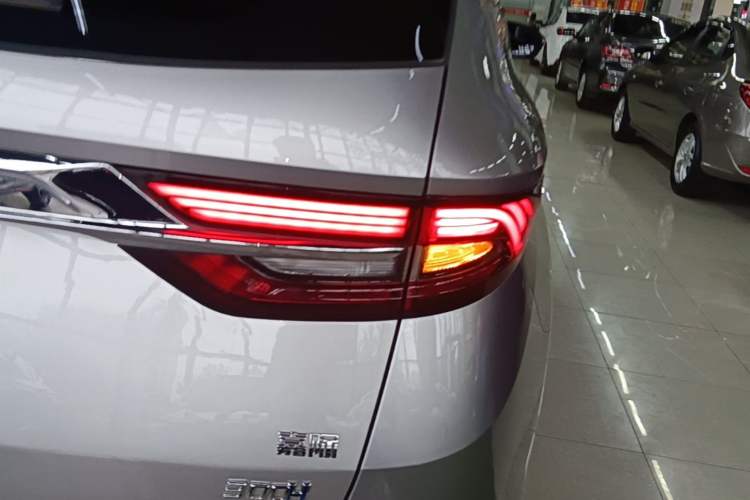 Used Geely Auto Jiajie 2019 1.5TD MHEV DCT Luxury Edition Right Rear Taillight
