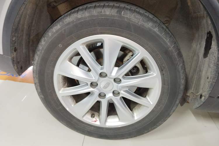 Used Geely Auto Jiajie 2019 1.8TD Automatic Enjoyment Model Right Rear Wheel Hub