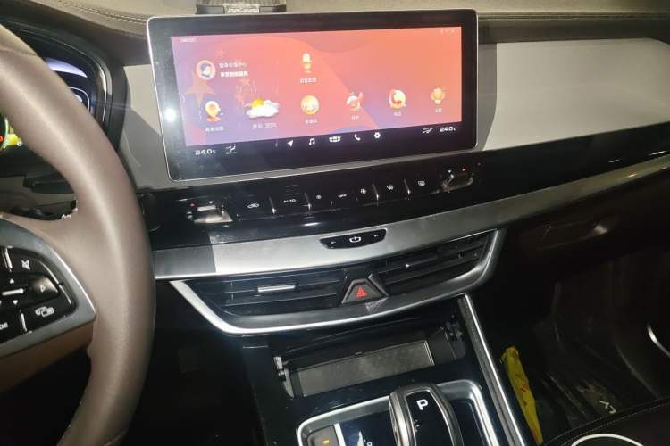 Used Geely Auto Jiajie 2019 1.5TD MHEV DCT Luxury Edition Audio And AC Panel