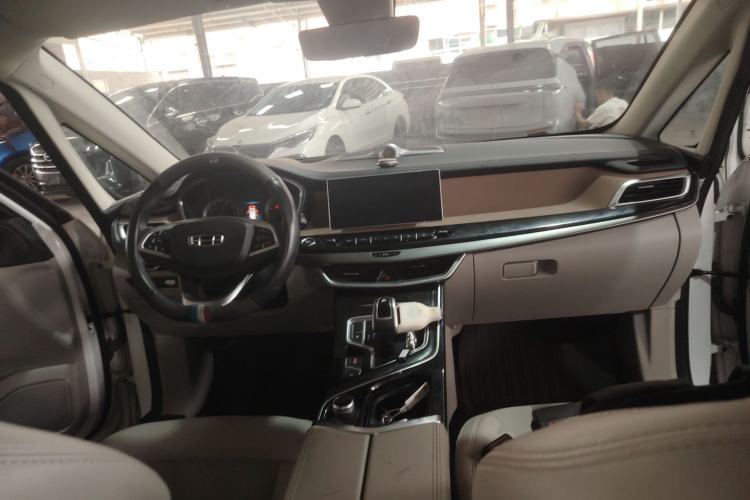 Used Geely Auto Jiajie 2019 1.8TD Automatic Enjoyment Model Center Console