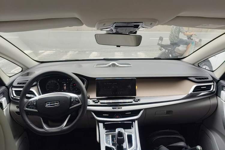 Used Geely Auto Jiajie 2019 1.8TD Automatic Enjoyment Model Center Console