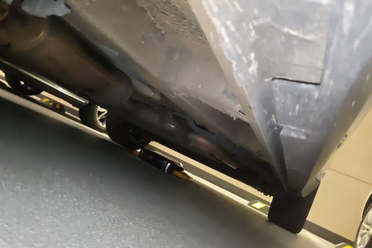 Used Geely Auto Jiajie 2019 1.5TD MHEV DCT Luxury Edition Chassis Front Left