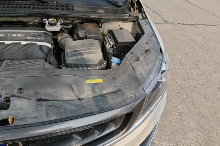 Used Geely Auto Jiajie 2019 1.5TD MHEV DCT Luxury Edition Engine Bay Left
