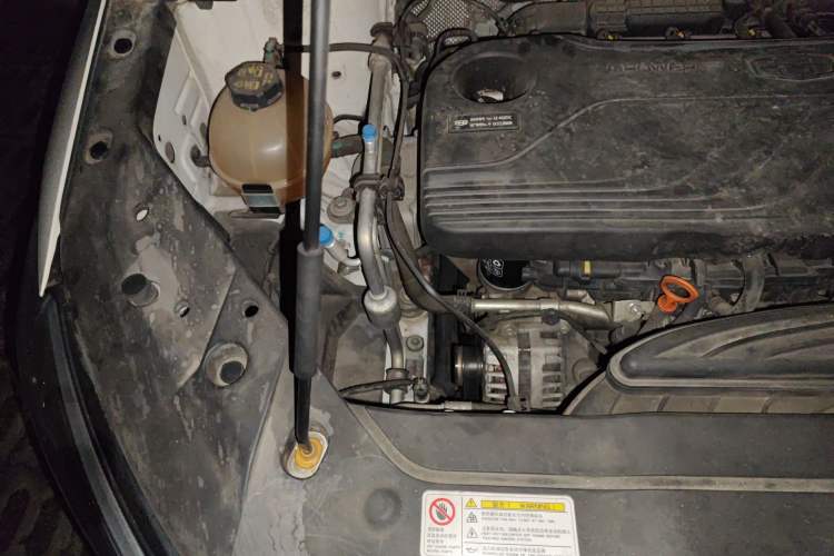 Used Geely Auto Jiajie 2019 1.8TD Automatic Enjoyment Model Engine Bay Right