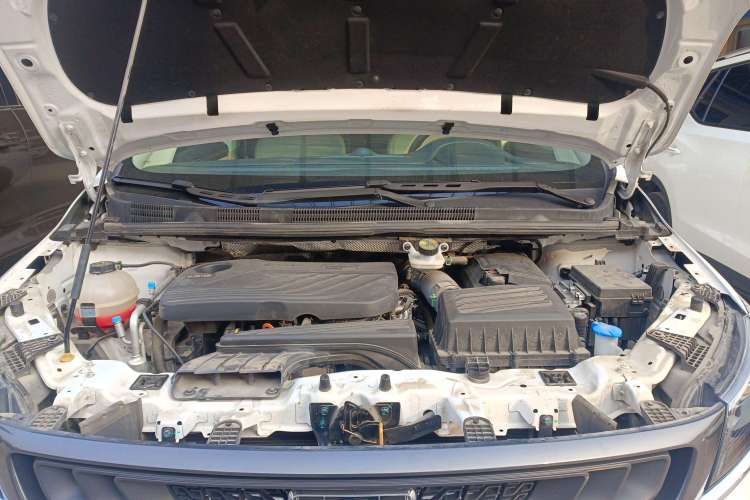Used Geely Auto Jiajie 2019 1.8TD Automatic Enjoyment Model Engine Bay