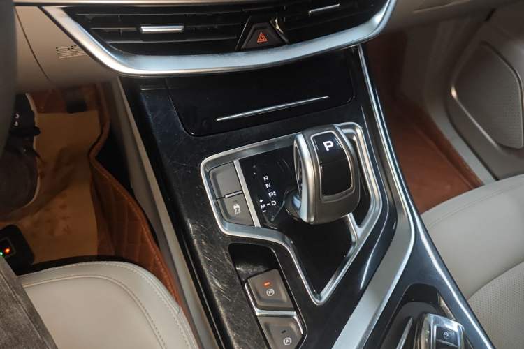 Used Geely Auto Jiajie 2019 1.8TD Automatic Enjoyment Model Gear Lever