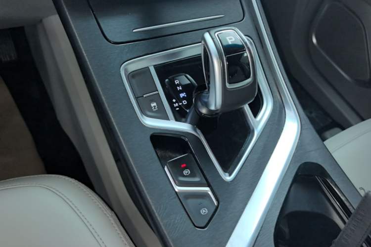 Used Geely Auto Jiajie 2019 1.8TD Automatic Enjoyment Model Gear Lever