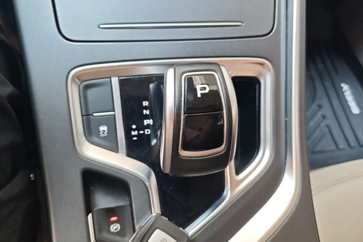 Used Geely Auto Jiajie 2019 1.8TD Automatic Enjoyment Model Gear Lever