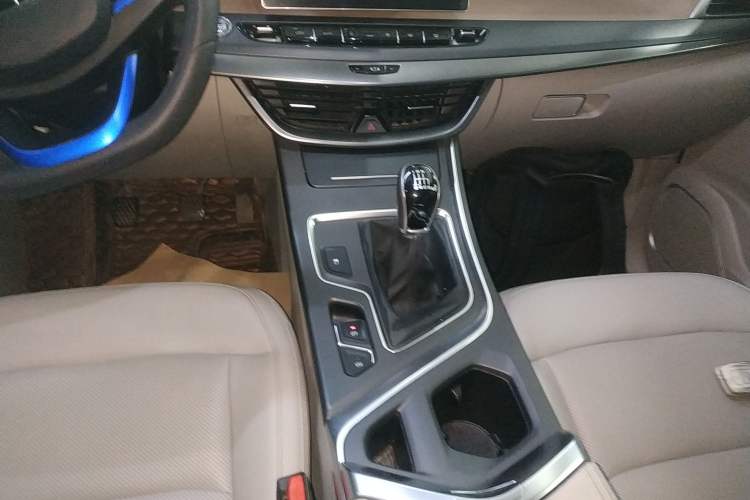 Used Geely Auto Jiajie 2019 1.5TD Manual Comfort Model Gear Lever