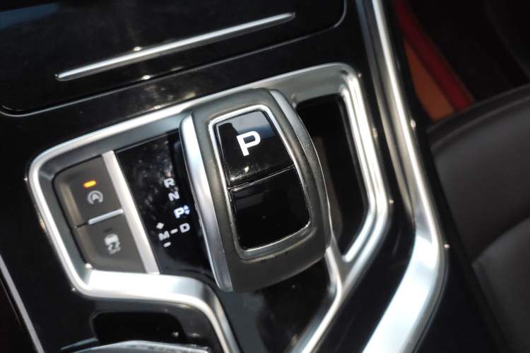 Used Geely Auto Jiajie 2019 1.5TD MHEV DCT Luxury Edition Gear Lever
