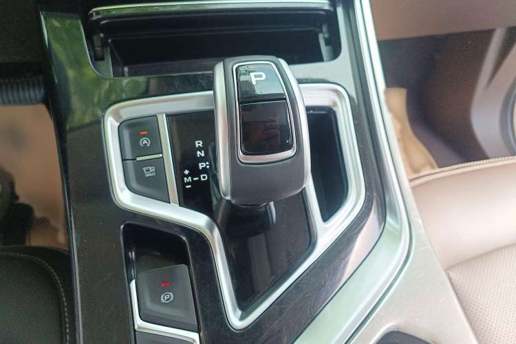Used Geely Auto Jiajie 2019 1.5TD MHEV DCT Deluxe Edition Gear Lever