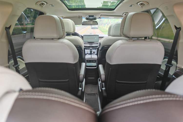 Used Geely Auto Jiajie 2019 1.5TD MHEV DCT Luxury Edition Interior 3