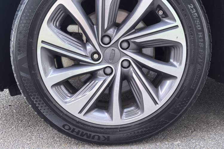 Used Geely Auto Jiajie 2019 1.5TD MHEV DCT Deluxe Edition Interior 6