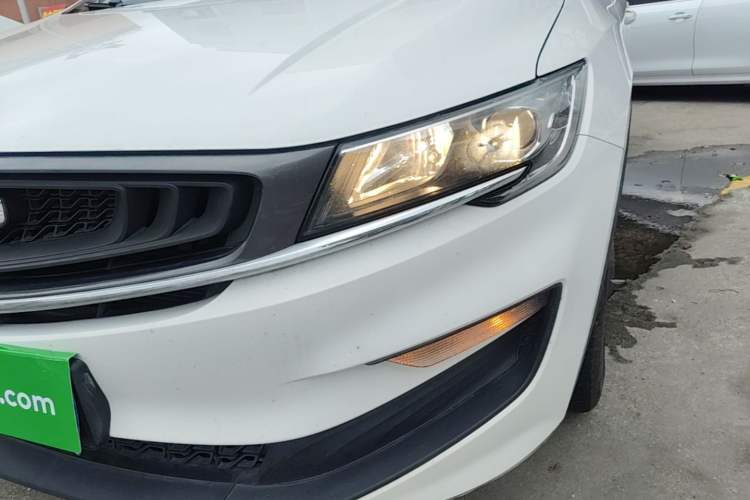 Used Geely Auto Jiajie 2019 1.8TD Automatic Enjoyment Model Left Front Headlight