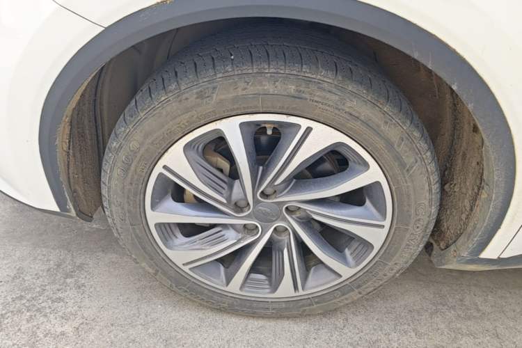 Used Geely Auto Jiajie 2019 1.5TD MHEV DCT Deluxe Edition Left Front Wheel Hub