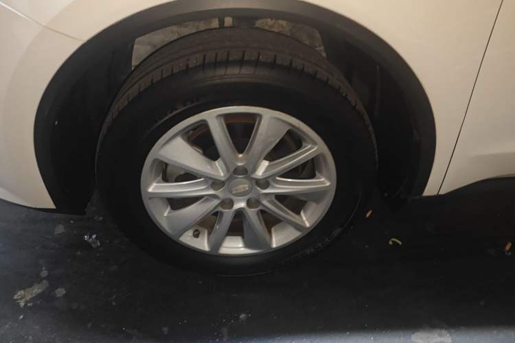 Used Geely Auto Jiajie 2019 1.8TD Automatic Enjoyment Model Left Front Wheel Hub