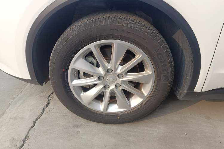 Used Geely Auto Jiajie 2019 1.8TD Automatic Enjoyment Model Left Front Wheel Hub