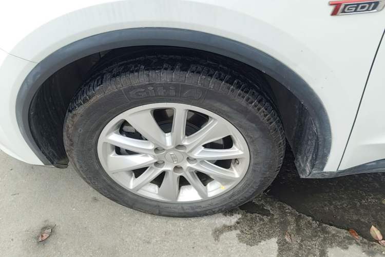 Used Geely Auto Jiajie 2019 1.8TD Automatic Enjoyment Model Left Front Wheel Hub