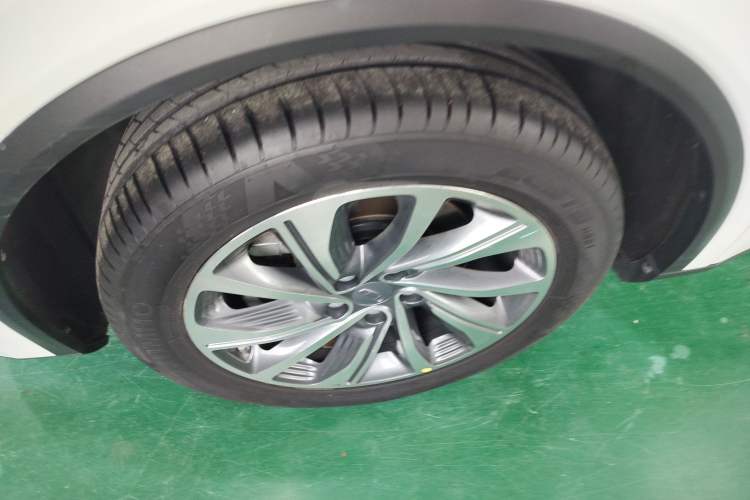Used Geely Auto Jiajie 2019 1.5TD MHEV DCT Luxury Edition Left Front Wheel Hub