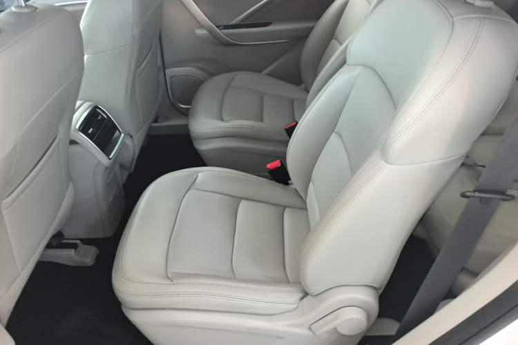 Used Geely Auto Jiajie 2019 1.8TD Automatic Enjoyment Model Left Rear Seat