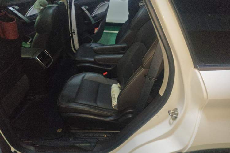 Used Geely Auto Jiajie 2019 1.8TD Automatic Luxury Model Left Rear Seat
