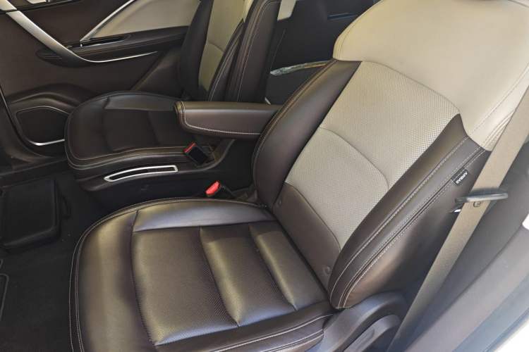 Used Geely Auto Jiajie 2019 1.5TD MHEV DCT Luxury Edition Left Rear Seat