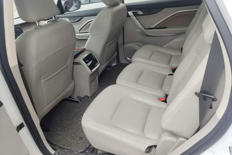 Used Geely Auto Jiajie 2019 1.8TD Automatic Enjoyment Model Left Rear Seat