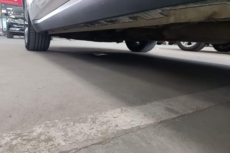 Used Geely Auto Jiajie 2019 1.5TD MHEV DCT Luxury Edition Left Side Sill