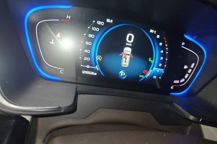 Used Geely Auto Jiajie 2019 1.5TD MHEV DCT Luxury Edition Odometer Close Up
