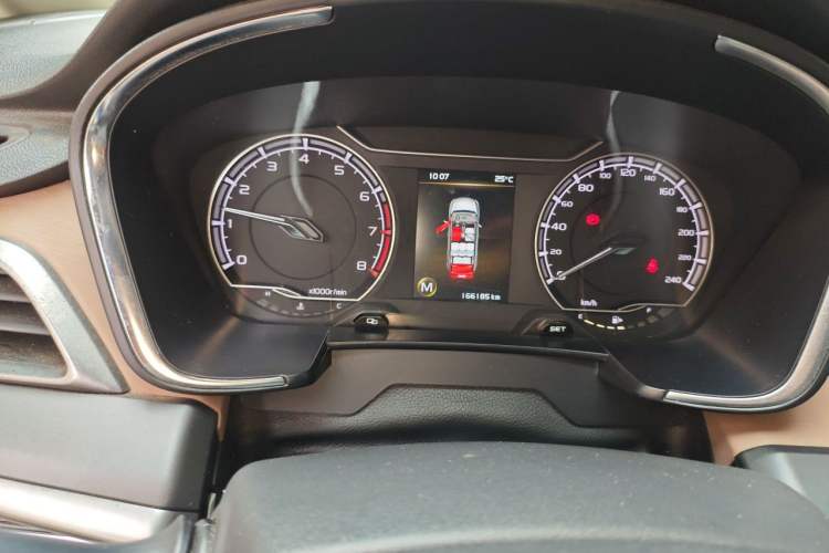 Used Geely Auto Jiajie 2019 1.5TD Manual Comfort Model Odometer Close Up