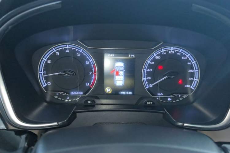 Used Geely Auto Jiajie 2019 1.8TD Automatic Enjoyment Model Odometer Close Up