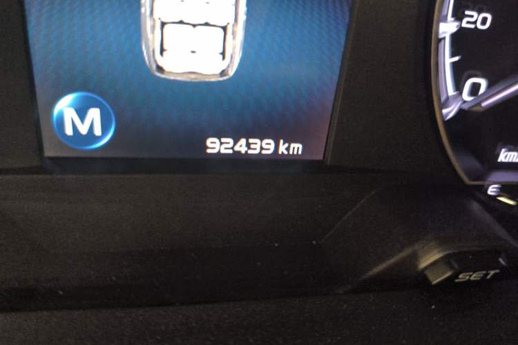 Used Geely Auto Jiajie 2019 1.5TD Manual Comfort Model Odometer Close Up