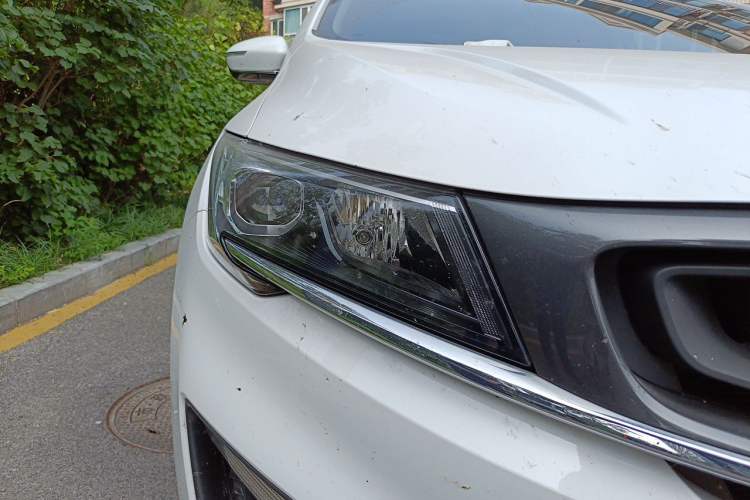 Used Geely Auto Jiajie 2019 1.8TD Automatic Zhaoxiang Model Right Front Headlight