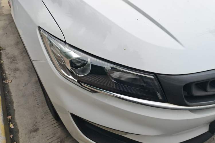 Used Geely Auto Jiajie 2019 1.8TD Automatic Enjoyment Model Right Front Headlight