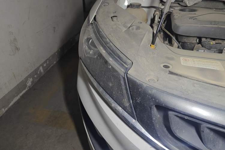 Used Geely Auto Jiajie 2019 1.8TD Automatic Comfort Edition Right Front Headlight