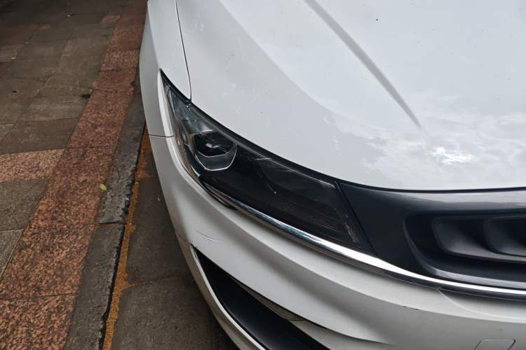 Used Geely Auto Jiajie 2019 1.8TD Automatic Enjoyment Model Right Front Headlight