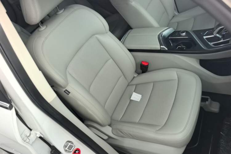 Used Geely Auto Jiajie 2019 1.8TD Automatic Enjoyment Model Right Front Seat