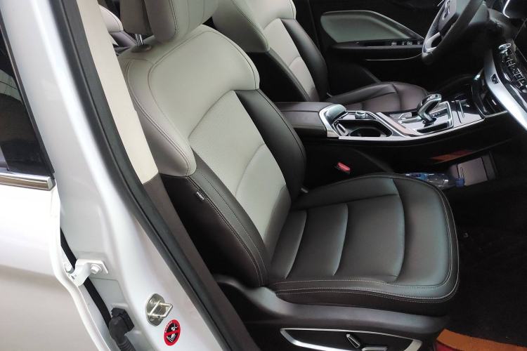 Used Geely Auto Jiajie 2019 1.5TD MHEV DCT Luxury Edition Right Front Seat