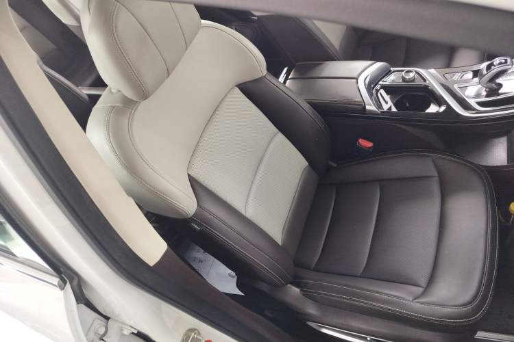 Used Geely Auto Jiajie 2019 1.5TD MHEV DCT Luxury Edition Right Front Seat