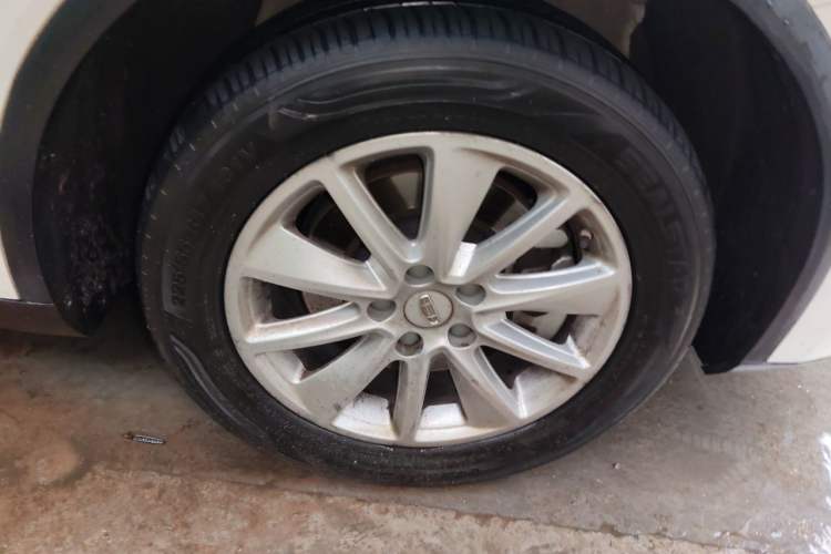 Used Geely Auto Jiajie 2019 1.5TD MHEV DCT Yaoxiang Edition Right Front Wheel Hub