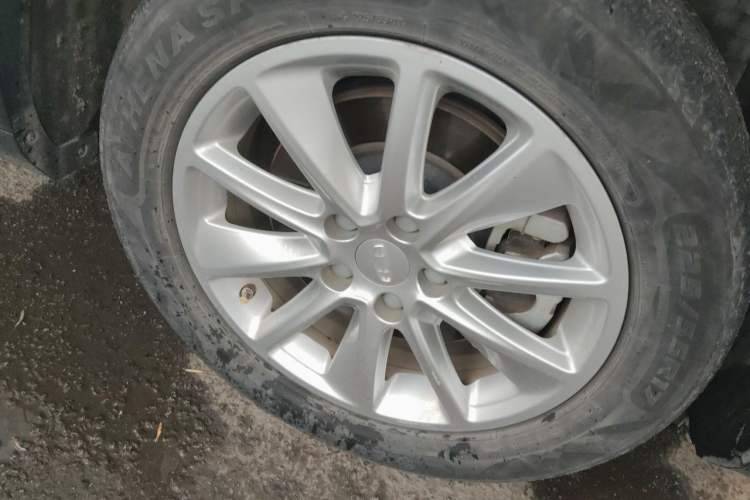 Used Geely Auto Jiajie 2019 1.8TD Automatic Enjoyment Model Right Front Wheel Hub