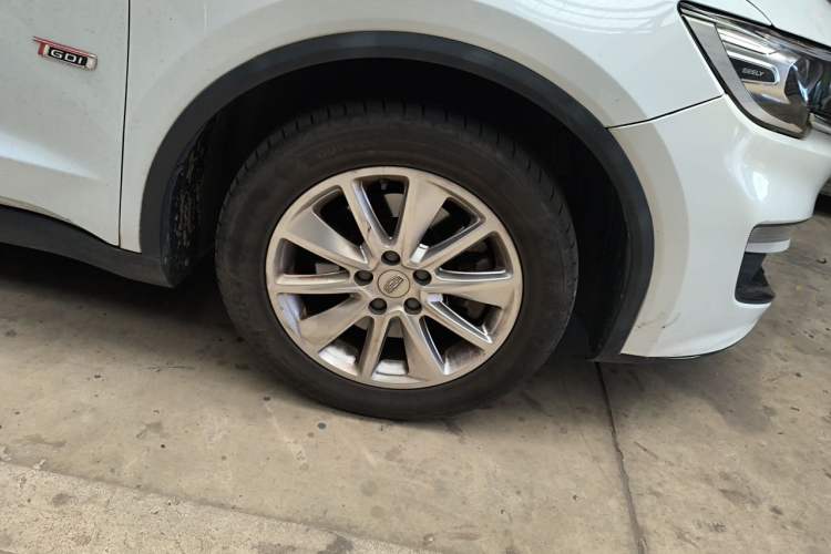 Used Geely Auto Jiajie 2019 1.5TD Manual Comfort Model Right Front Wheel Hub