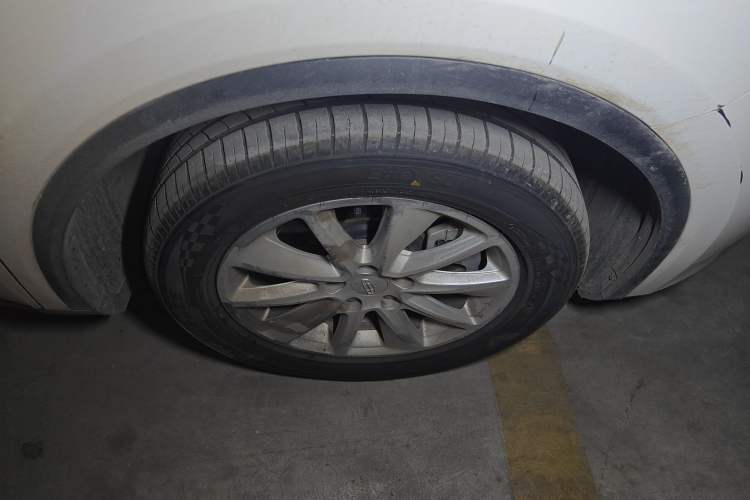 Used Geely Auto Jiajie 2019 1.8TD Automatic Comfort Edition Right Front Wheel Hub