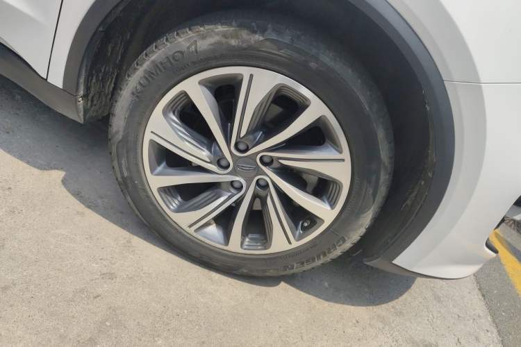 Used Geely Auto Jiajie 2019 1.5TD MHEV DCT Deluxe Edition Right Front Wheel Hub