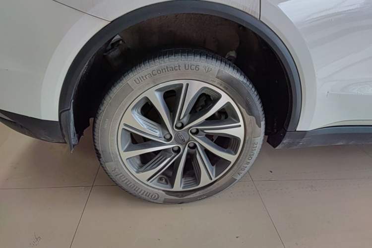 Used Geely Auto Jiajie 2019 1.5TD MHEV DCT Deluxe Edition Right Rear Wheel Hub