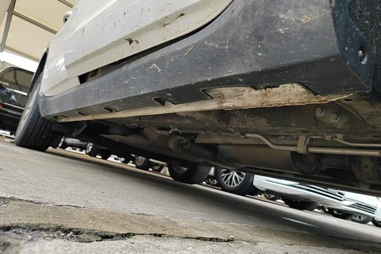 Used Geely Auto Jiajie 2019 1.5TD MHEV DCT Yaoxiang Edition Right Side Sill