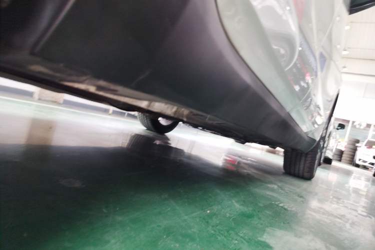 Used Geely Auto Jiajie 2019 1.5TD MHEV DCT Luxury Edition Right Side Sill